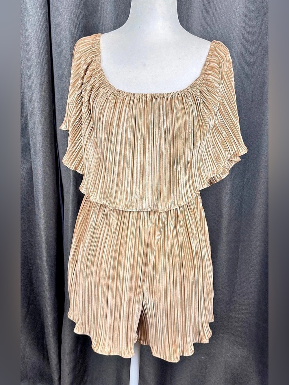 Hers & Mine Pleated Romper in gold Size Small NWT